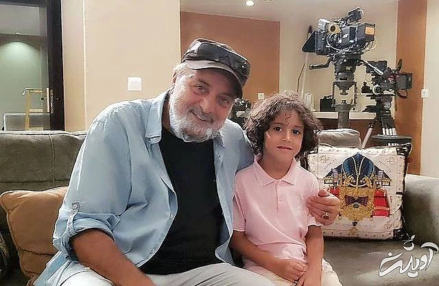 بازیگر خردسال و کارگردان سریال جزیره سامی مشعوف و سیروس مقدم